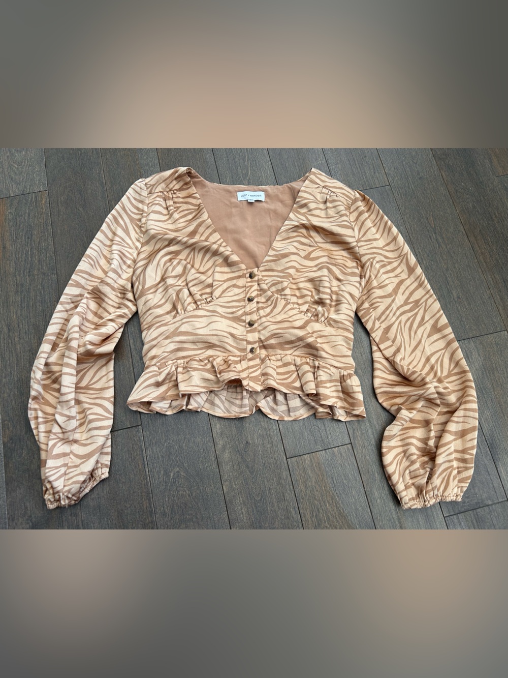 V-Neck Ruffle Hem Long‎ Sleeve Top size medium